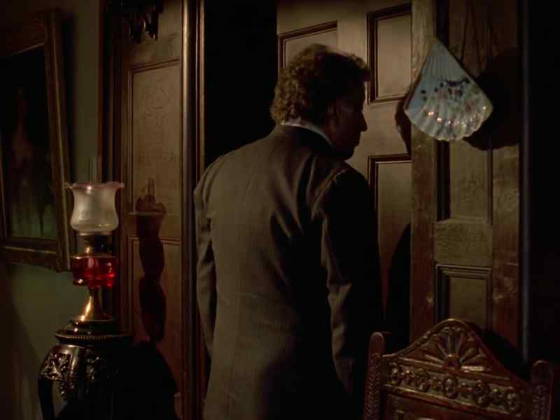 Carlotta open the door please