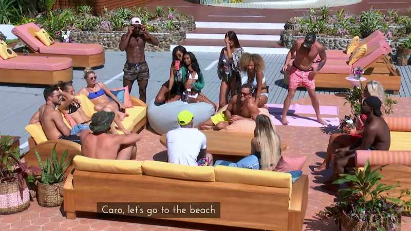 >> CARO, LET'S GO TO THE BEACH