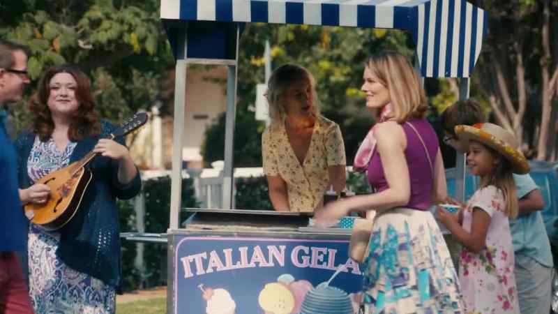 Carol-Joan's scooping gelato!
