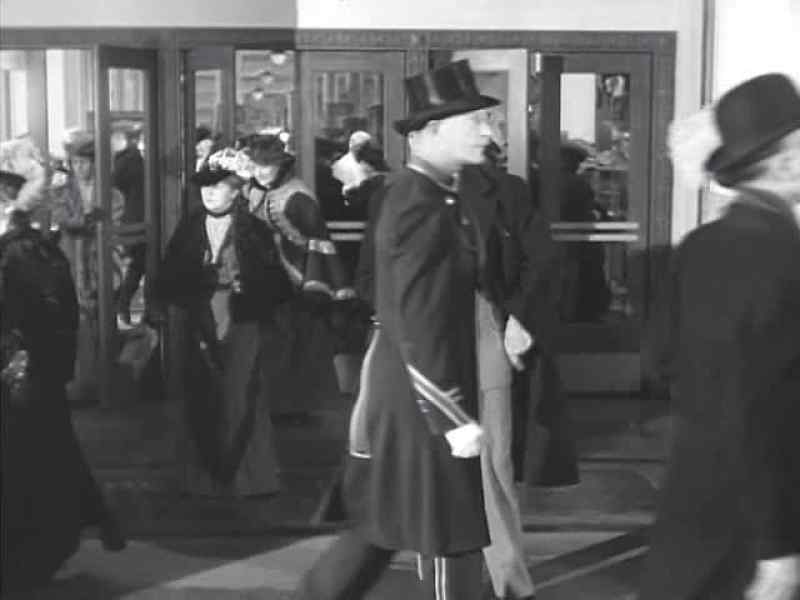 Carriage, sir? - Yes