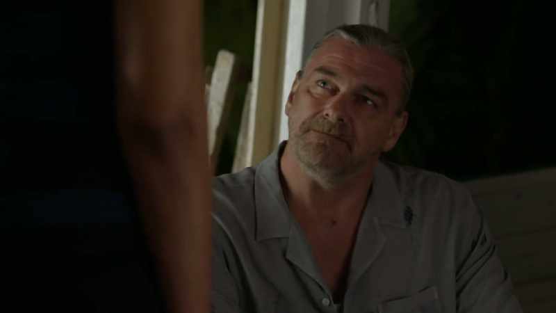 Cat in cuffs wouldn't be great for the Governor