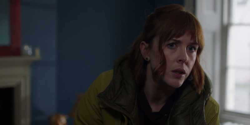 Catrin Donato? It's DCI Parry. - Shit