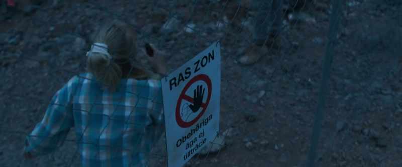 CAVE-IN ZONE NO UNAUTHORIZED ACCESS