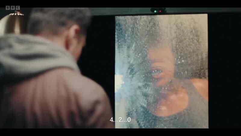 Chaar saw bees