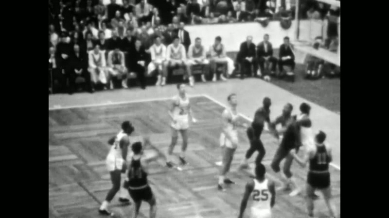 Chamberlain gets the score