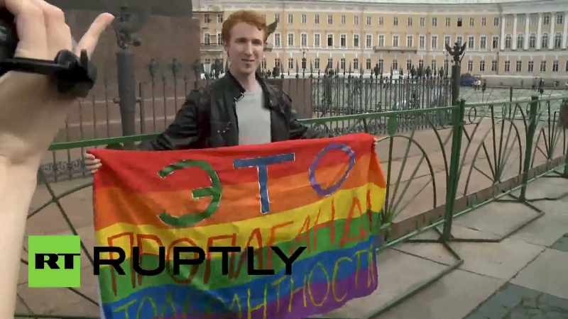 (chanting in Russian)