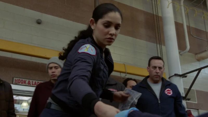 Check his other arm. - Yeah, I got it