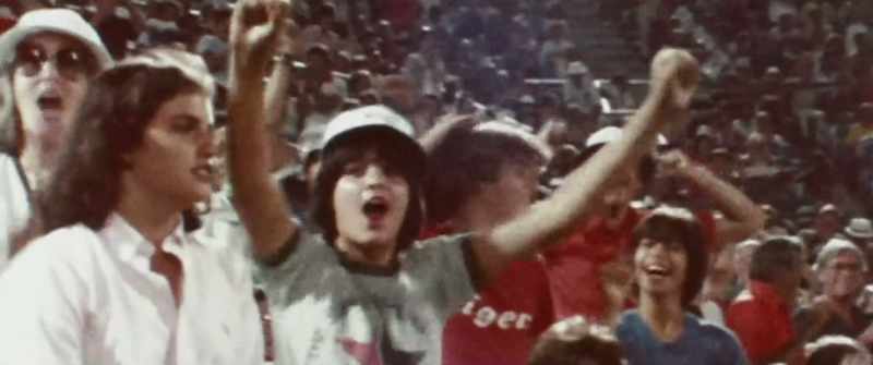 CHEERING