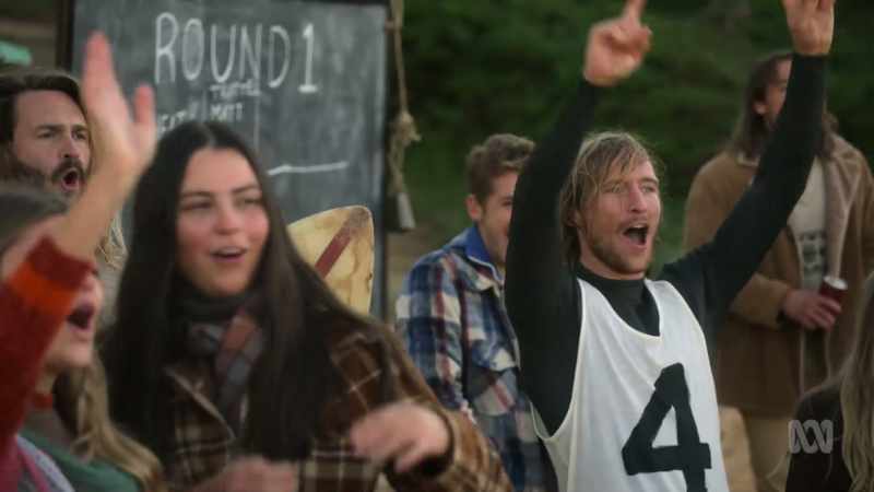 (CHEERING)
