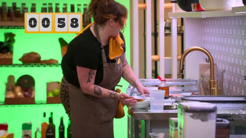 CHEFFY: Chefs, one minute remains