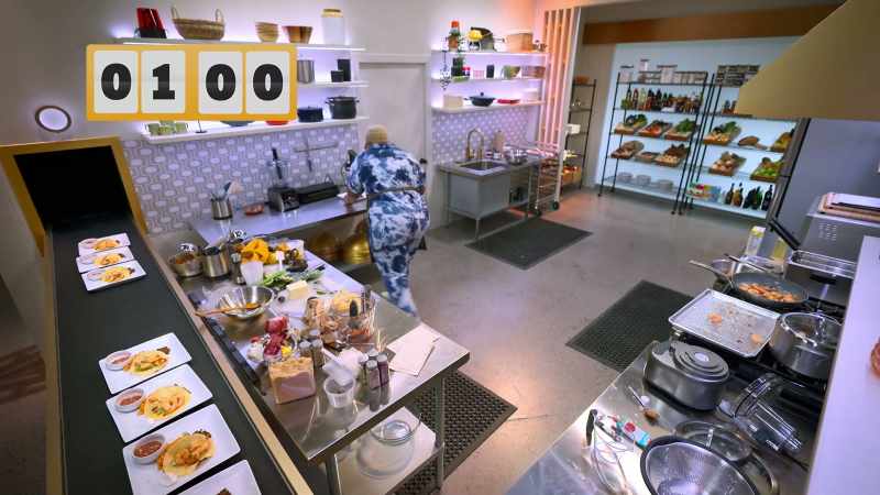 CHEFFY: Chefs, one more minute left
