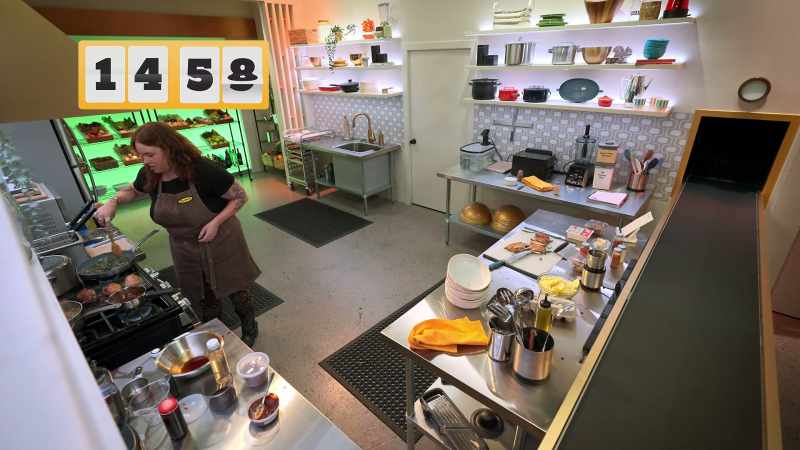 CHEFFY (on speaker): Chefs, 15 minutes remain