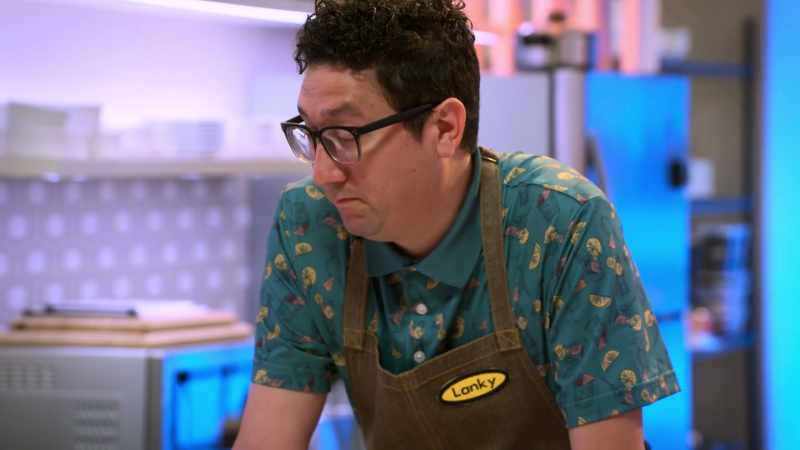 CHEFFY: Please place all knives