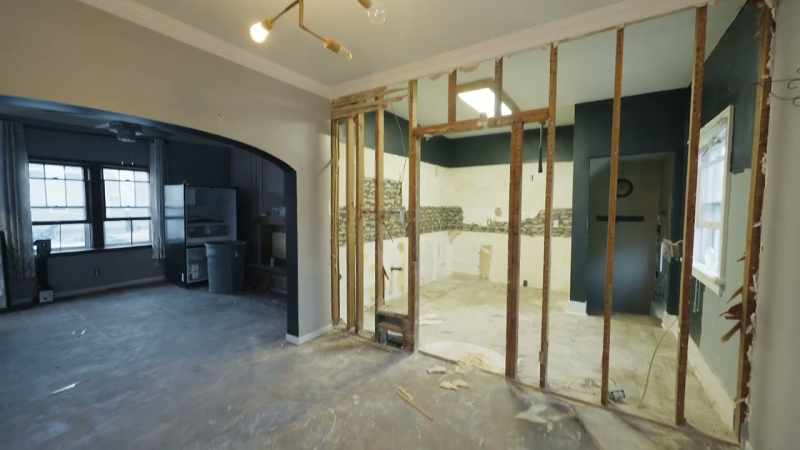 [Chelsea] I really wanna unify the kitchen and dining room