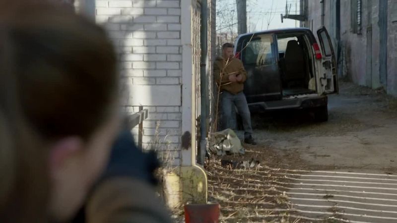 Chicago PD! Put your hands up!