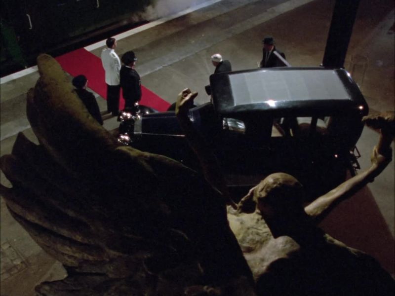 [Chief Inspector] Call the Yard