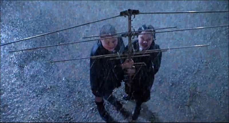 Children we're startingPut down that antenna