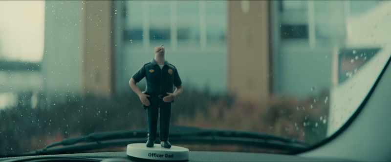 [CHILLING MUSIC PLAYING]
