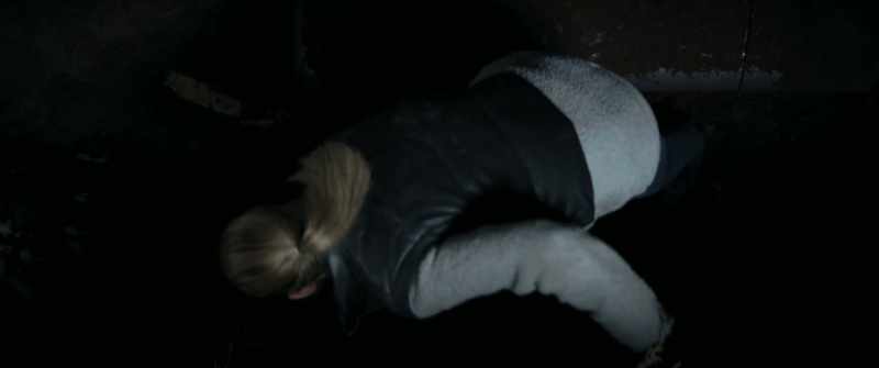 [Chloe grunting]