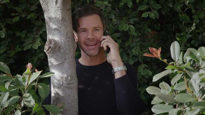 (chris laughs)