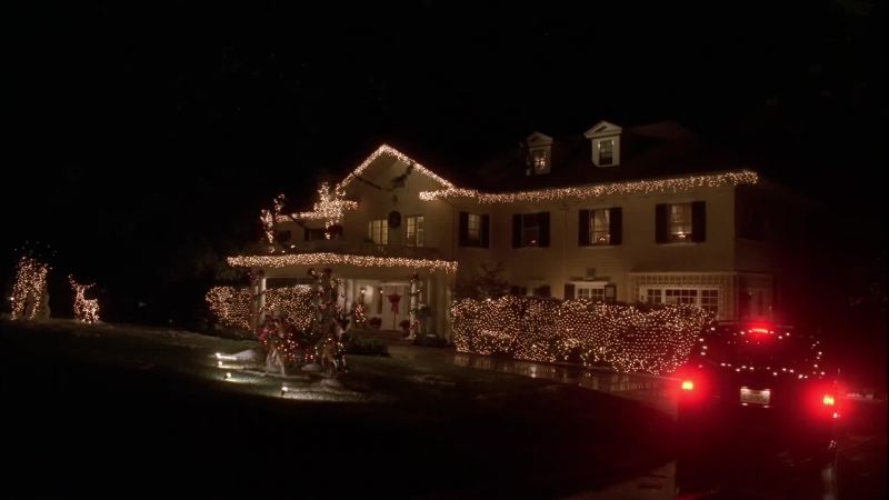 (Christmas music playing)