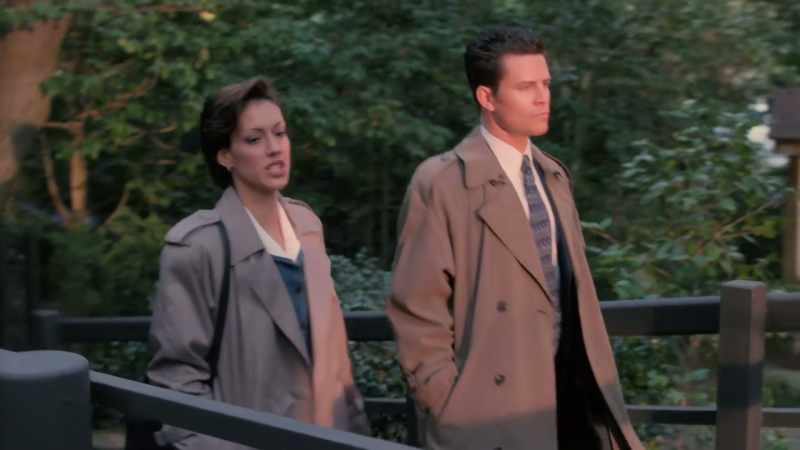 [CHUCKLES] WOMAN: Carter