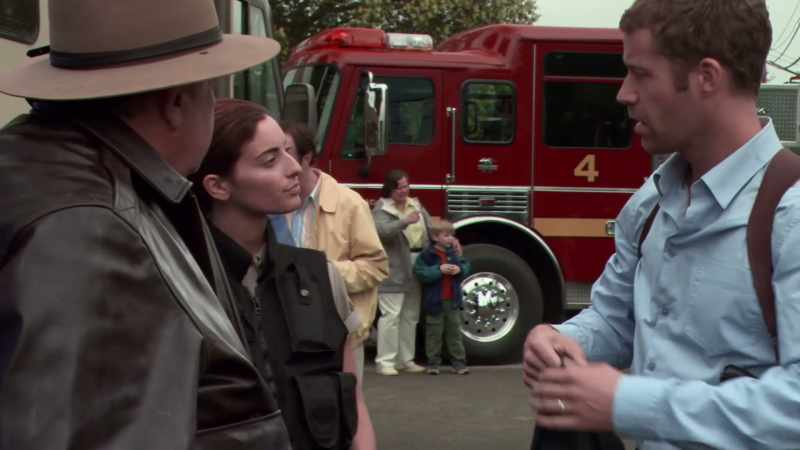 (chuckling) - (cacophony of instruments)