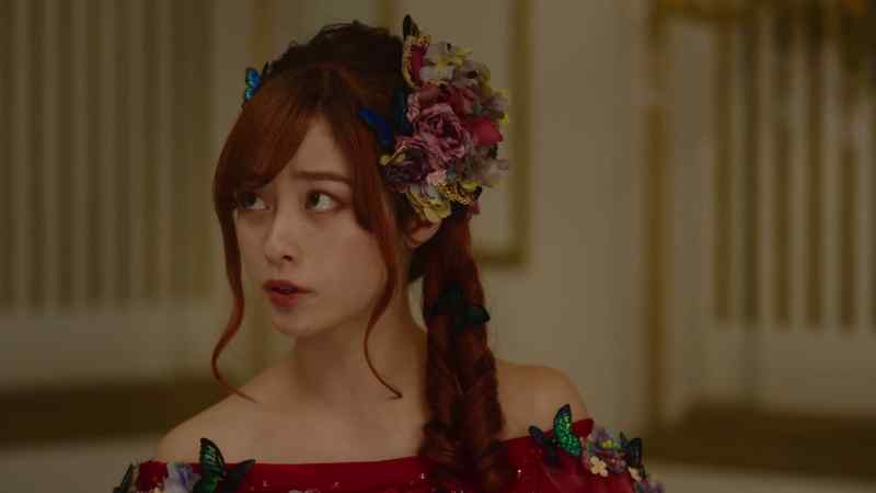 Cinderella, if we go right now, then everyone here is going to suspect us