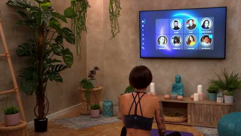 Circle, let's open a private chat with Joey