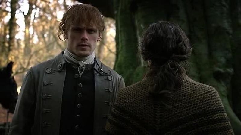 Claire, put the knife in my hand and get behind me