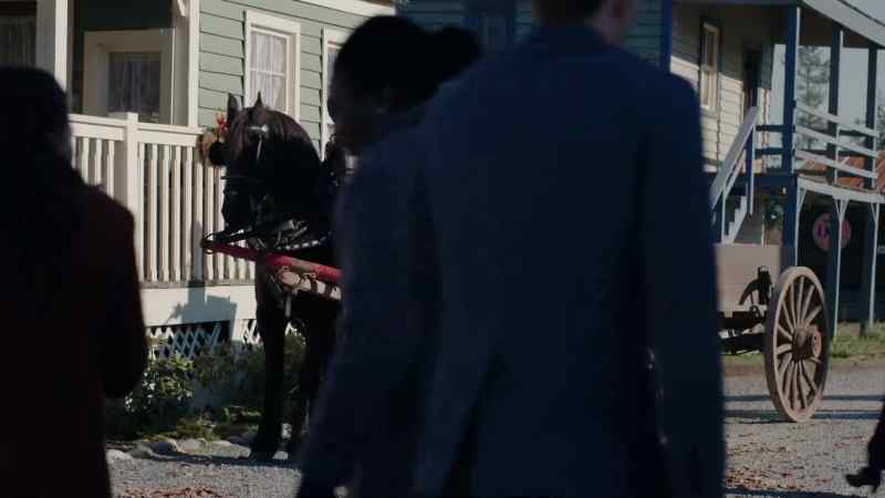 Clara, what are you doing?