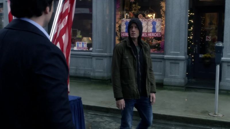 Clark: Hey, what are you doing?