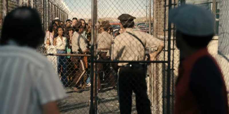 [Clark] Stop them! Stop those guys! - [Anderson] He's a fugitive!
