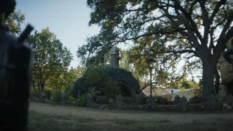 clip-tt3839822-s1e10