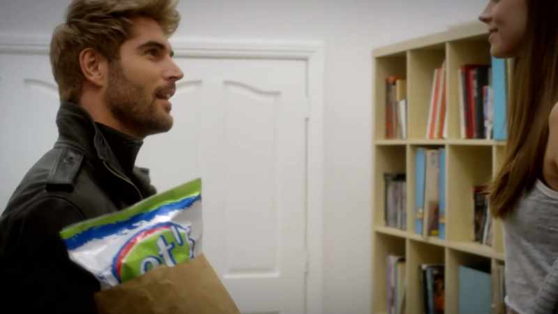 clip-tt7913934-s0e0