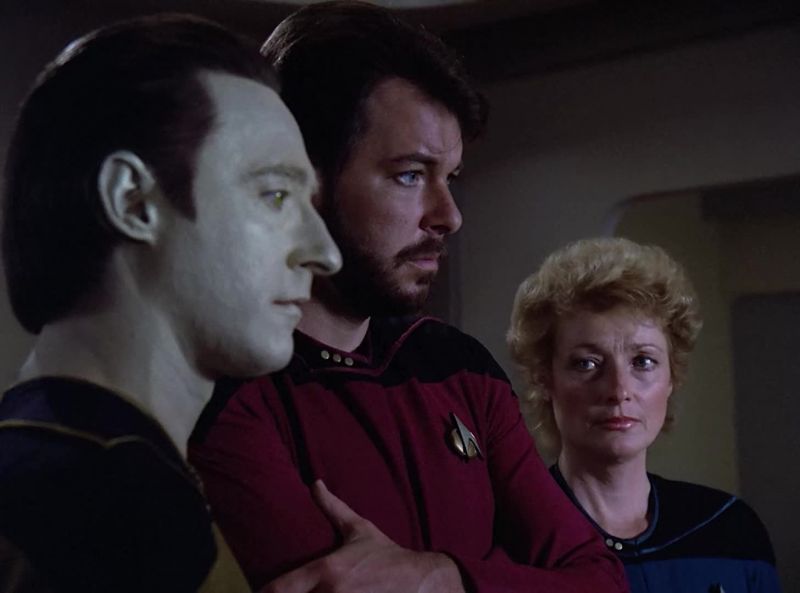 Cmdr Riker, the containment field has... stabilised!