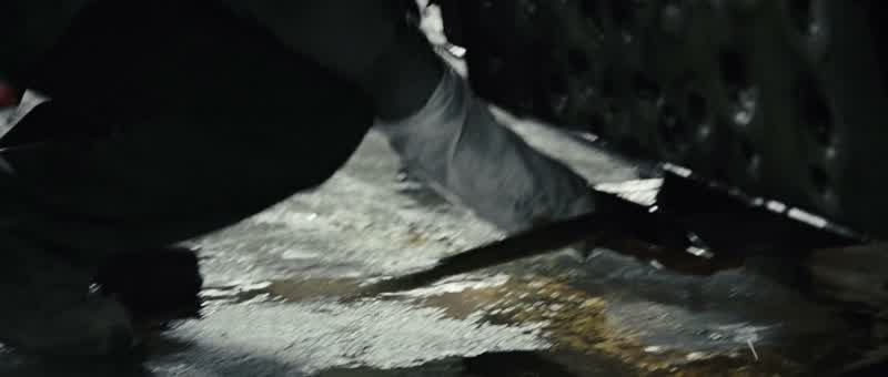 Coach! What? Look at this. The oil sprayers work fine. Well, I'll be damned