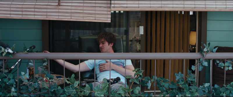 (COCKATOO SQUAWKS)