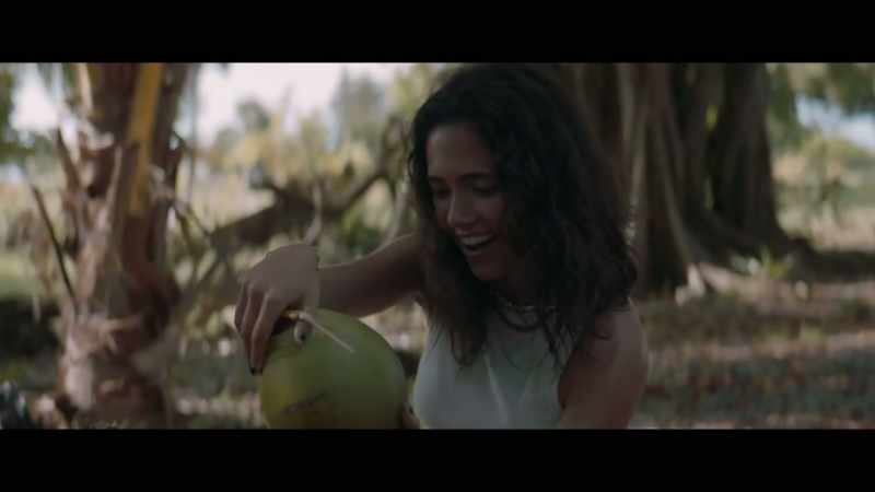 (coconut thudding) (Cara grunting)