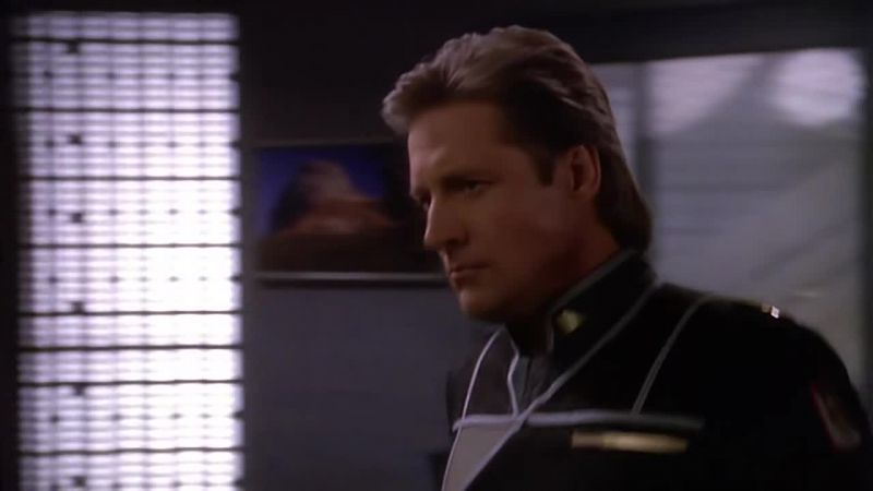 Com system, I wanna record a time- delayed message for Ambassador Delenn