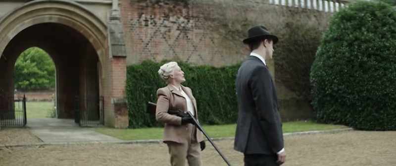 Come along! All right, aunt Edith!