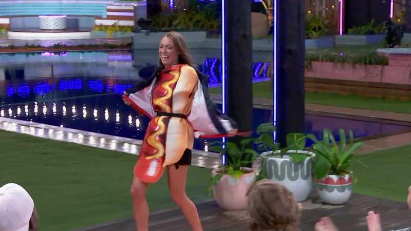 >> COME GET YOUR WIENERS