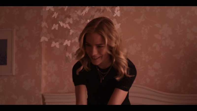 Come here. [babbles]