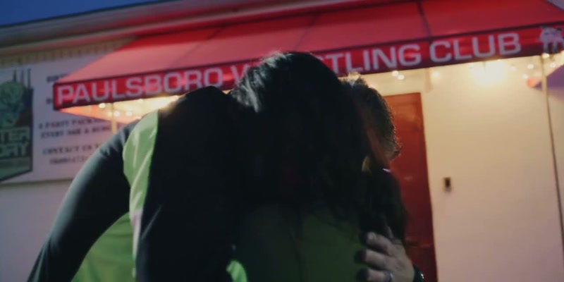 Come here. Come here.-[crying]