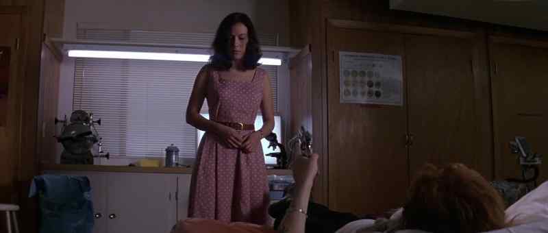 Come here, honey. Come here, polka dots. S﹀ down