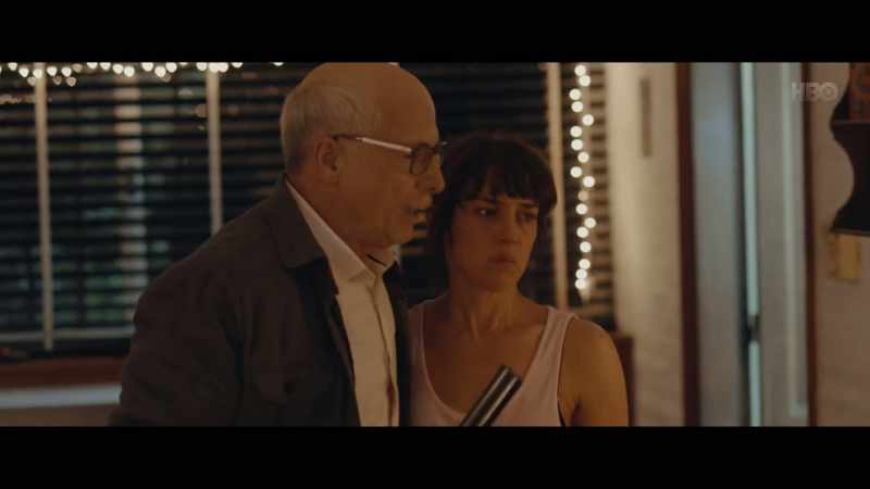 Come. I need you, come here. -No