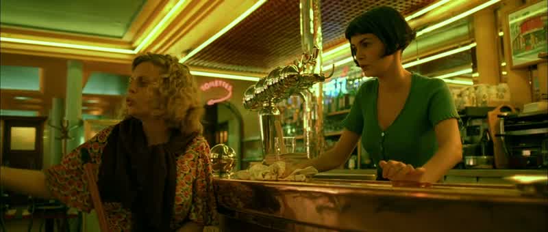 Come off it, Amélie.They split up two months ago