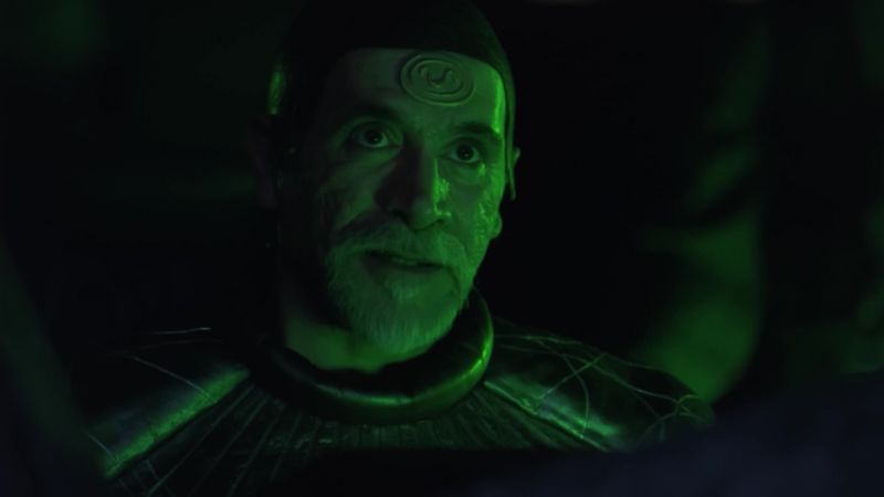 Come on, Dad. - The array is yet to be shut down