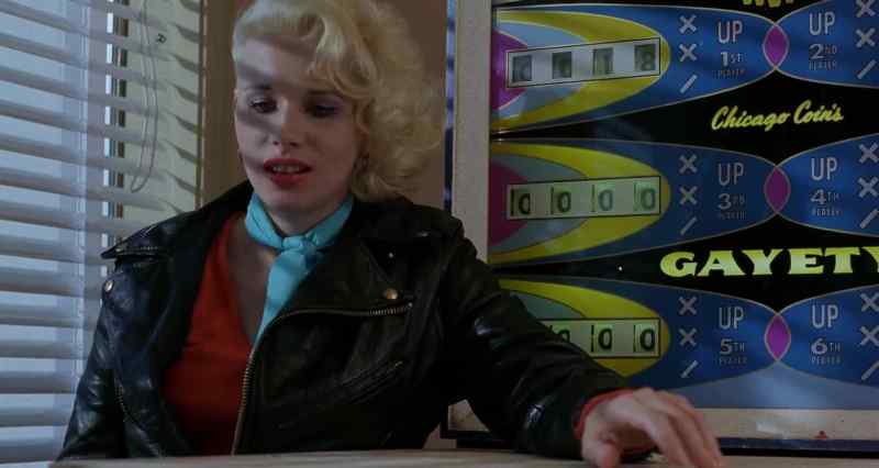Come on, la ville, you can't lose. Five will get you ten for a strike