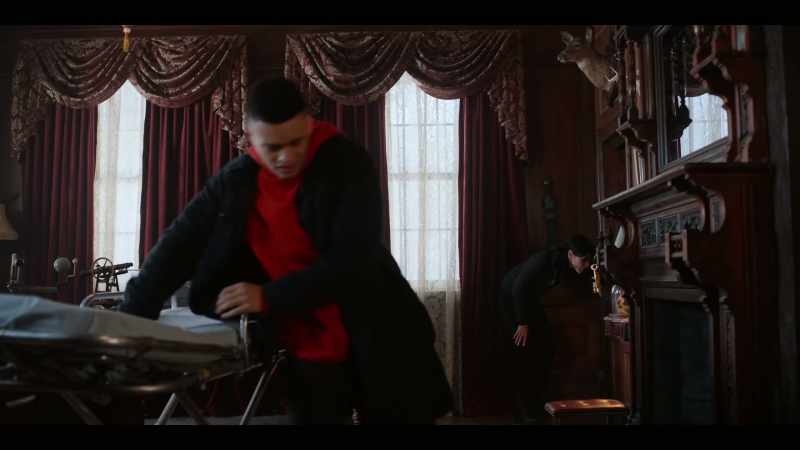Come on, old man, where'd you put it? - [groans]